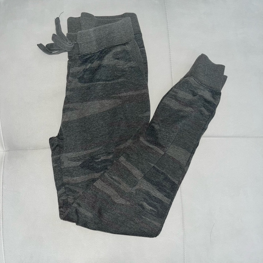 Z Supply Camo Sweatpants